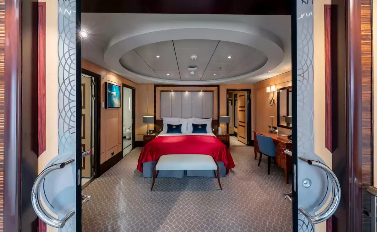 le Queen Mary 2 :   15