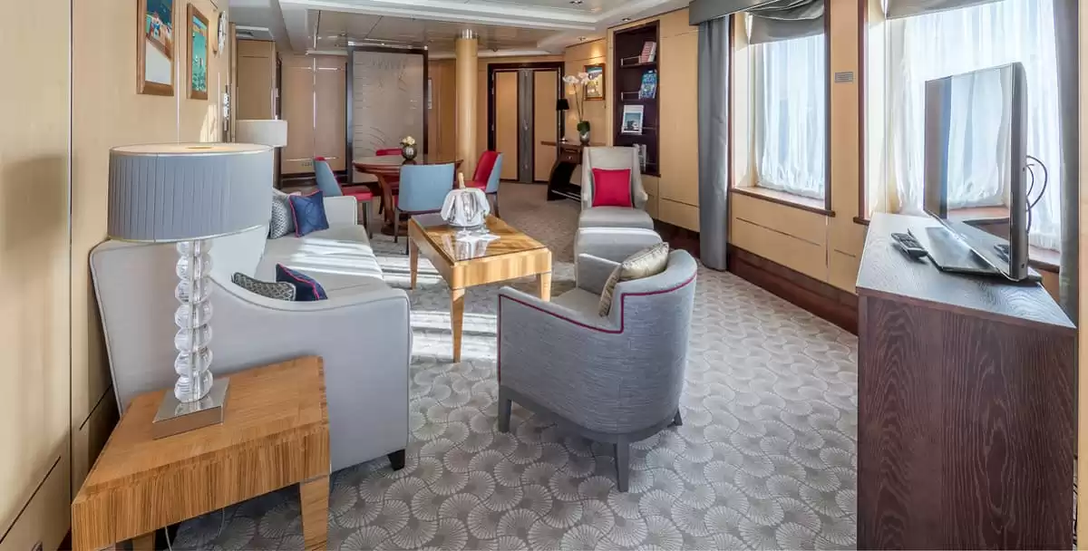 le Queen Mary 2 :   32