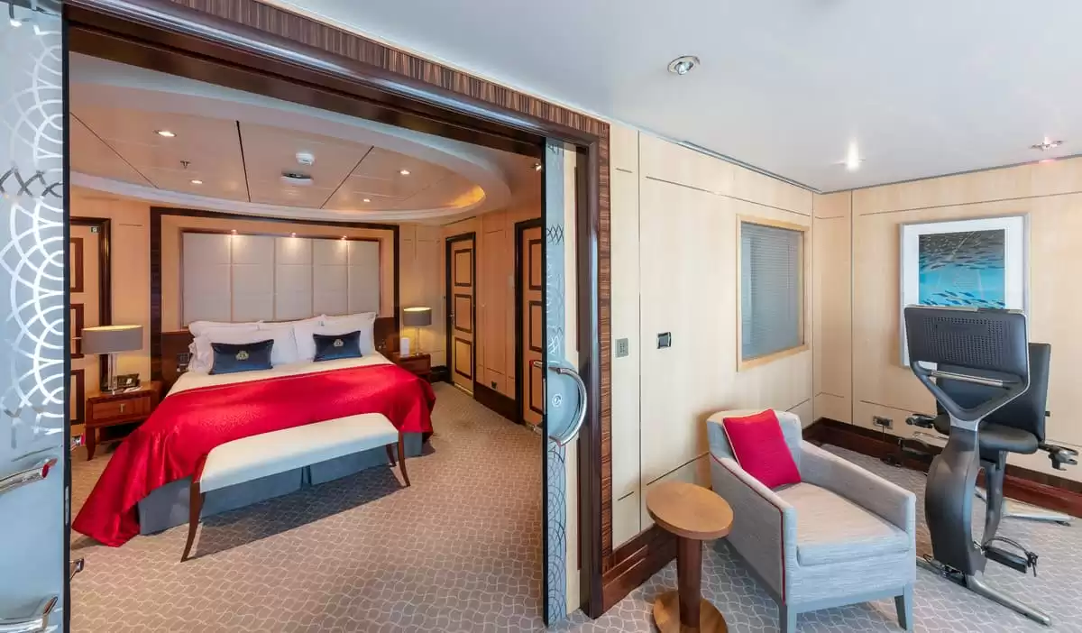 le Queen Mary 2 :   48