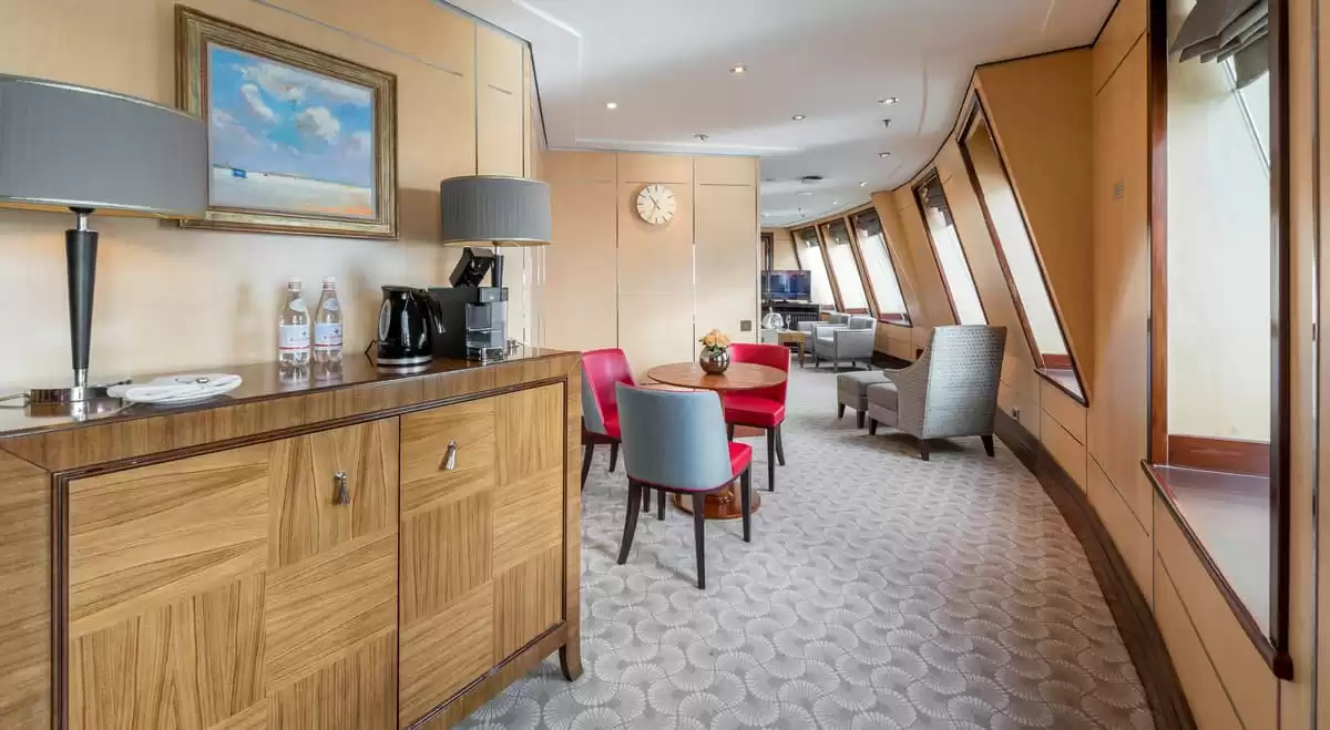 le Queen Mary 2 :   52