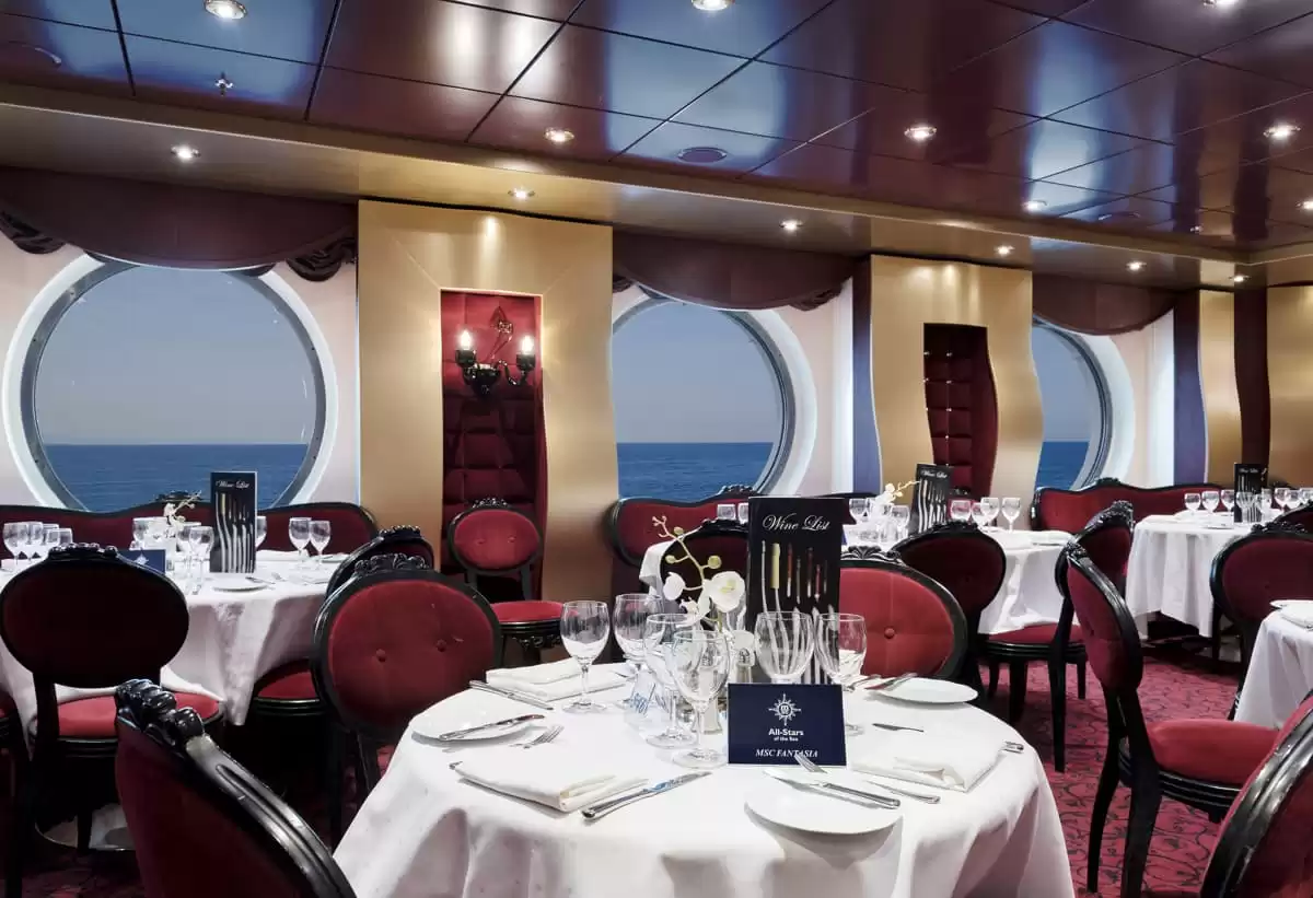 le MSC Fantasia :  cabine 200