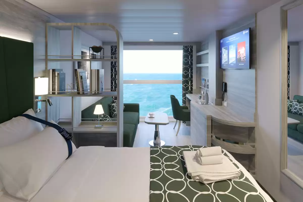 le MSC World America  :   25