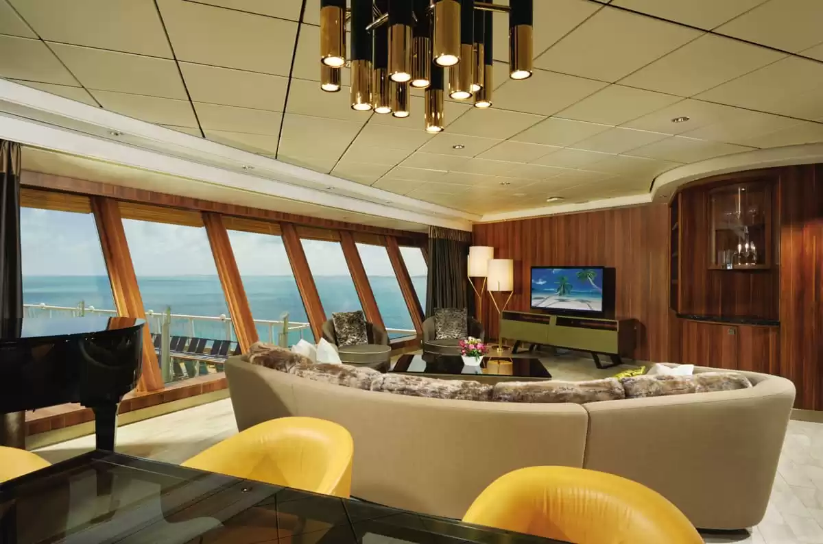 le Norwegian Dawn :   3