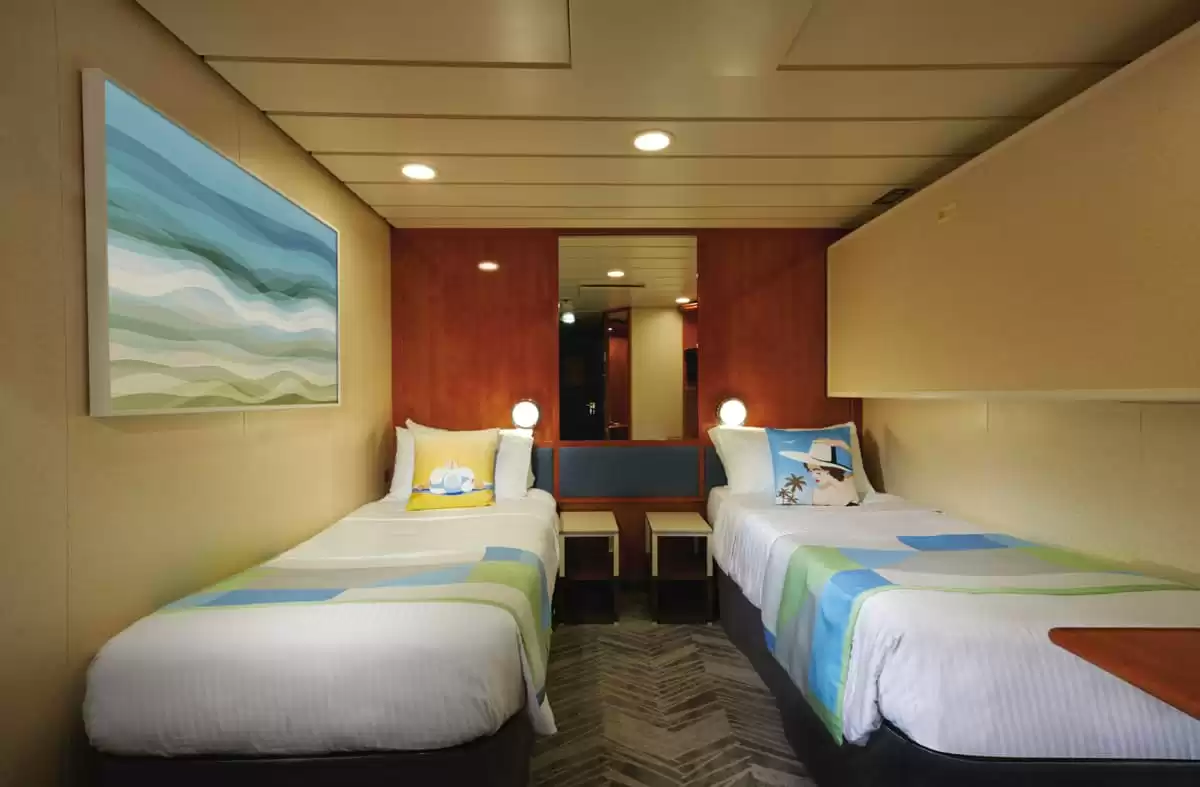 le Norwegian Dawn :   8