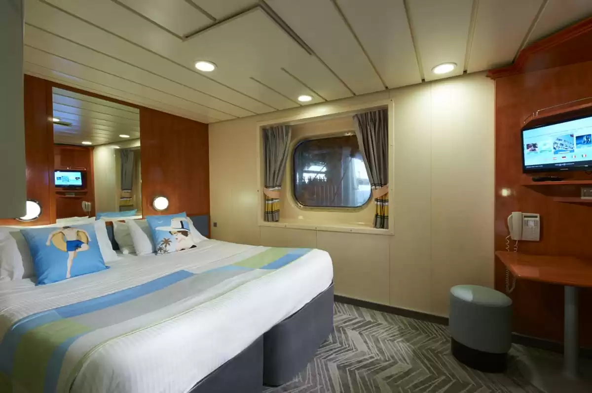 le Norwegian Dawn :   10