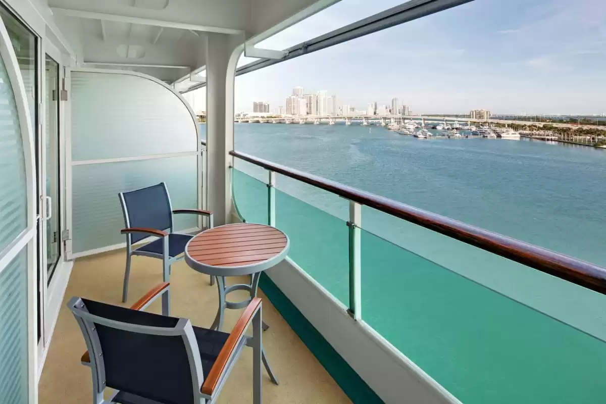 le Enchantment of the Seas :   13