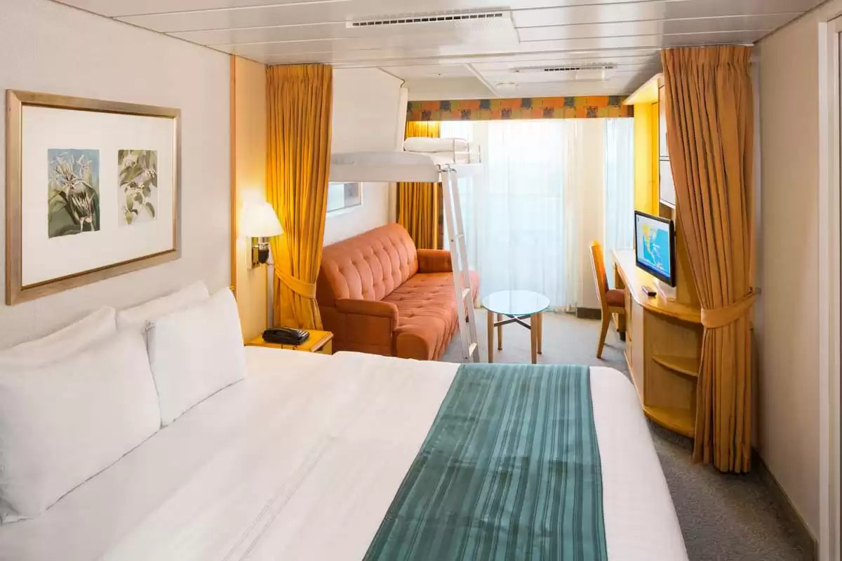 le Enchantment of the Seas :   32