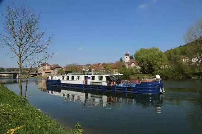 La Peniche MS Jeanine