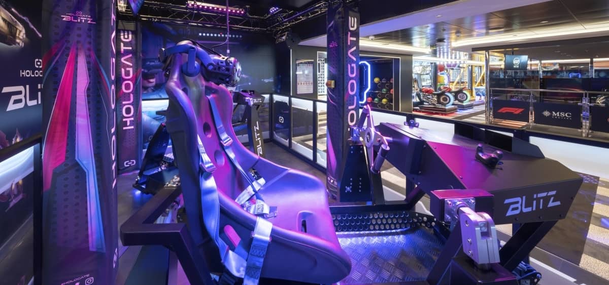 4- HOLOGATE ARENA<br>EXPÉRIENCE VR INTENSE EN MER