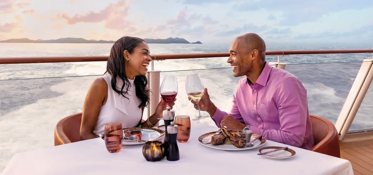 4- THE WATERFRONT<br> COCKTAILS, DÎNERS & COUCHERS DE SOLEIL