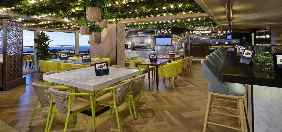 5- INDULGE FOOD HALL<br> 11 COMPTOIRS, LE MONDE DANS VOTRE ASSIETTE