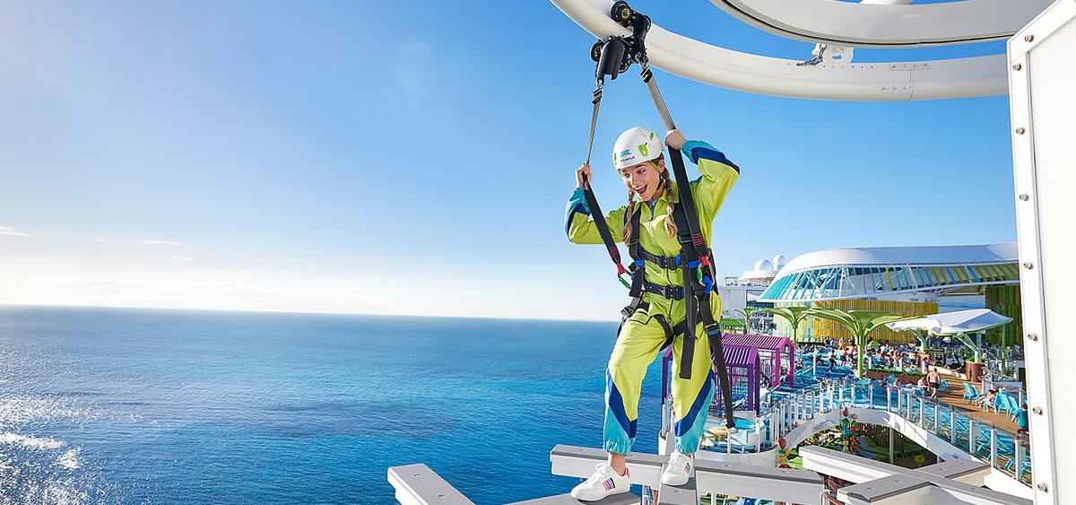 5- CROWN’S EDGE<br>FRISSONS GARANTIS, ENTRE CIEL ET MER