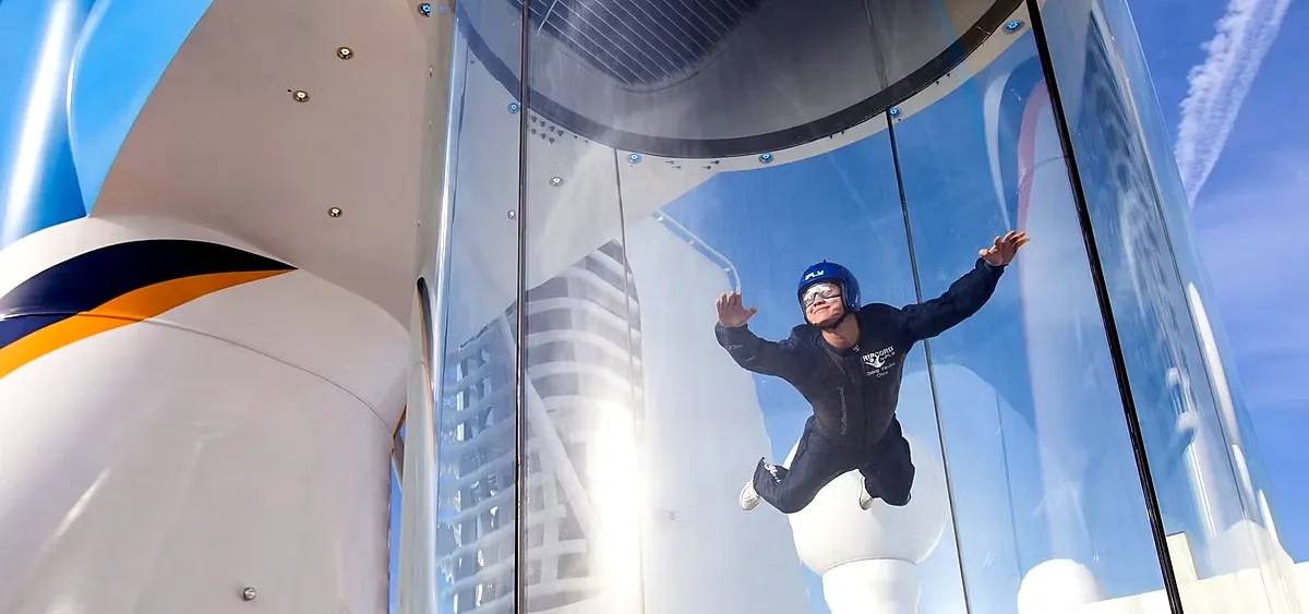 1- RIPCORD BY IFLY — VIVEZ LA SENSATION DE CHUTE LIBRE À BORD