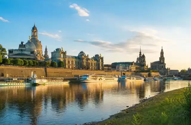 Depuis les quais de Dresde