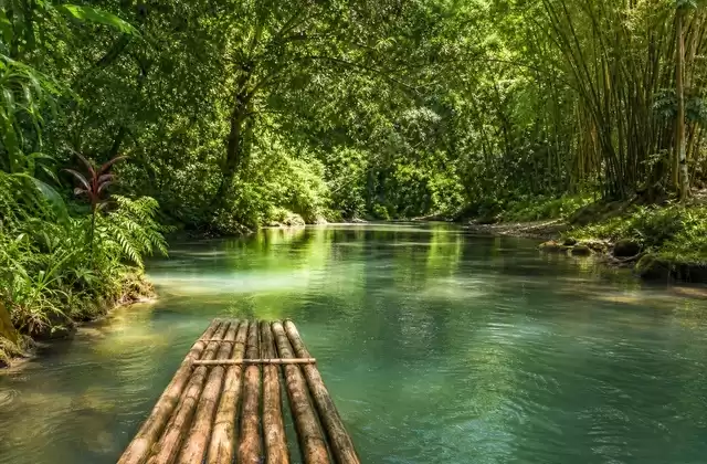 Sur Martha Brae River
