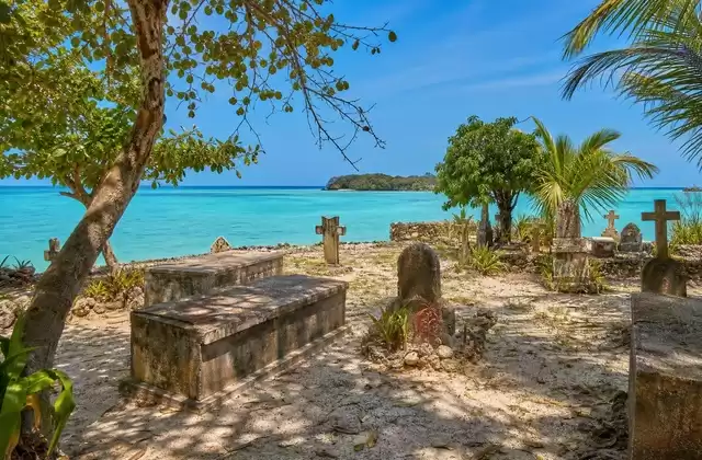 À Madagascar (Sainte-Marie)