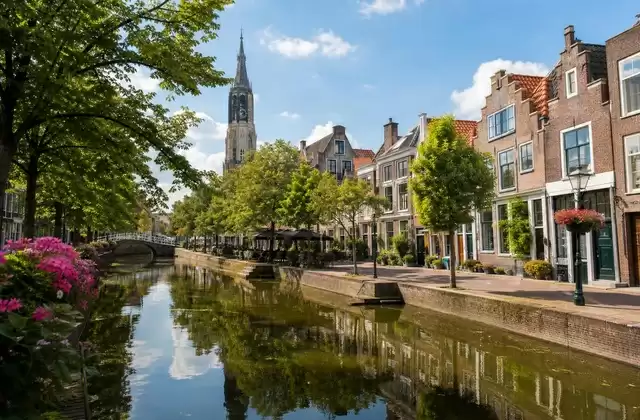 À Delft
