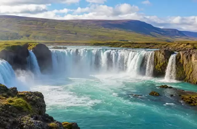Cascade de Goðafoss