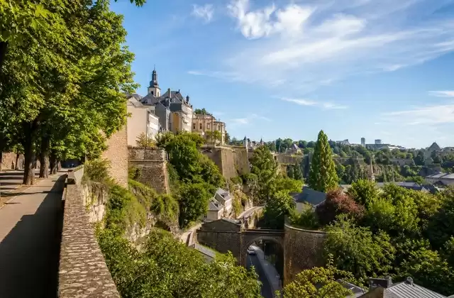 Chemin de la Corniche