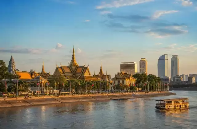 Phnom Penh au confluent du Mékong et du Tonlé Sap