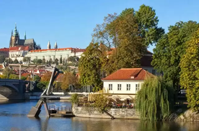 Île de Kampa