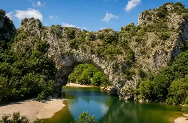 Les Gorges de l'Ardèche et le Pont d'Arc