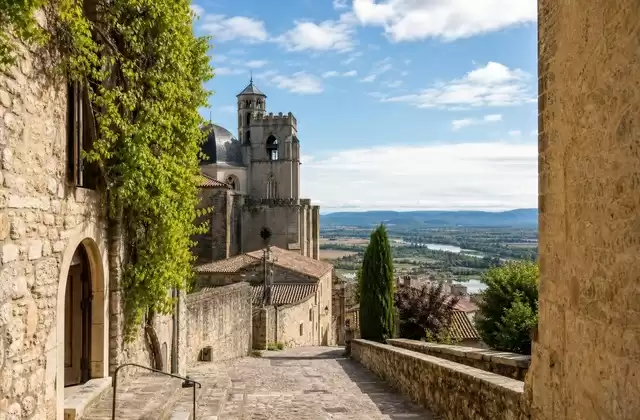 Viviers, la perle médiévale de l'Ardèche