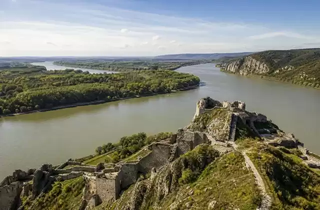 Confluence Danube-Morava