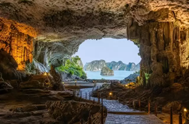 Grotte de Sung Sot