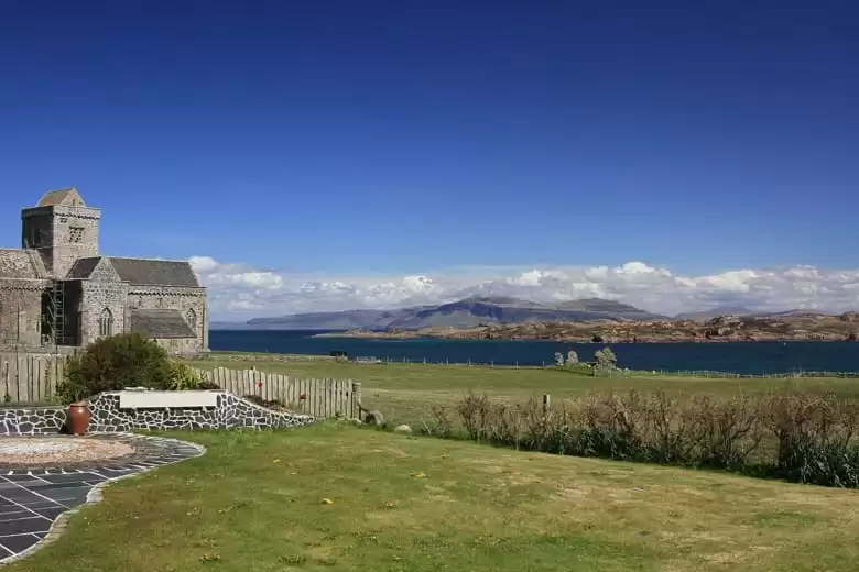 Iona
